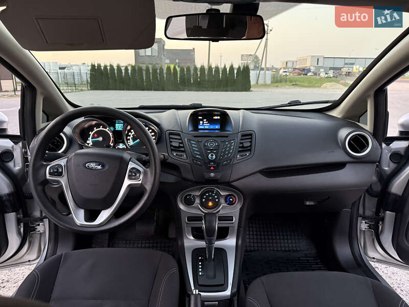 Седан Ford Fiesta 2019 в Львові