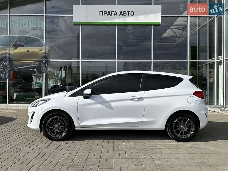 Хэтчбек Ford Fiesta 2018 в Киеве