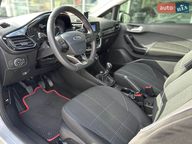 Хэтчбек Ford Fiesta 2018 в Киеве
