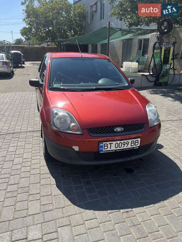 Хэтчбек Ford Fiesta 2007 в Николаеве фото 3 Хэтчбек Ford Fiesta 2007 в Николаеве