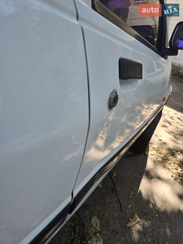 Хэтчбек Ford Fiesta 1989 в Киеве фото 8 Хэтчбек Ford Fiesta 1989 в Киеве