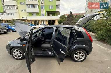 Хэтчбек Ford Fiesta 2008 в 