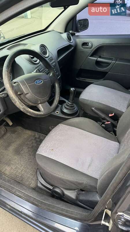 Хэтчбек Ford Fiesta 2008 в Вышгороде
