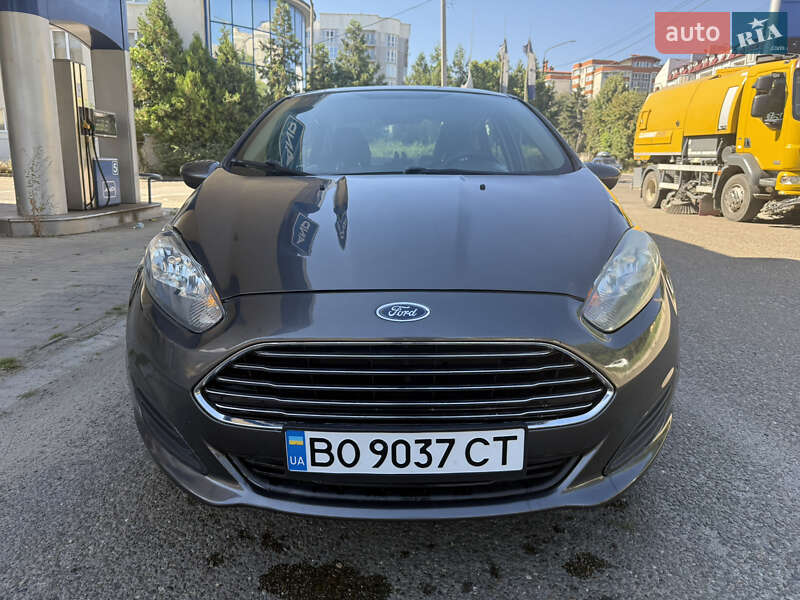 Седан Ford Fiesta 2016 в Чернівцях фото 3 Седан Ford Fiesta 2016 в Чернівцях