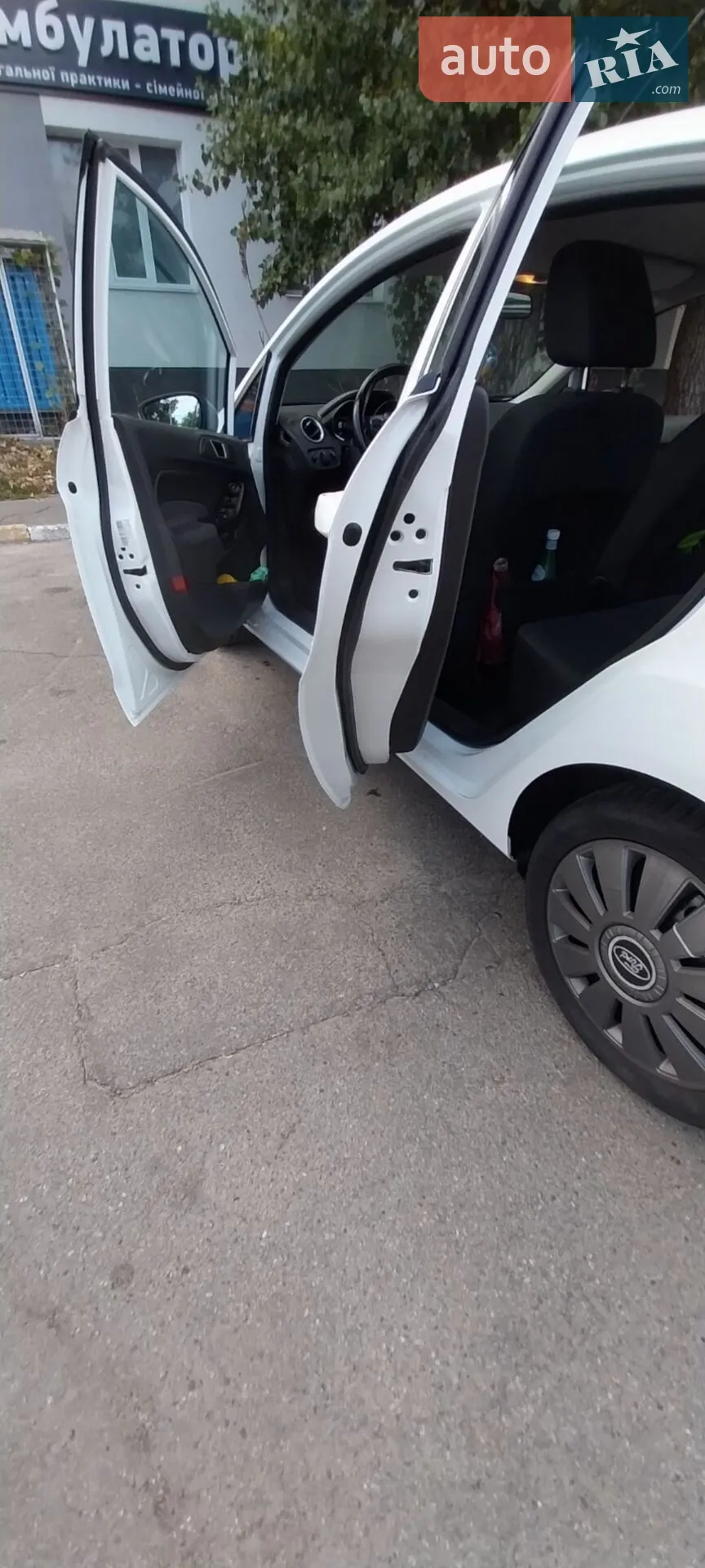 2013 Ford Fiesta - мініатюра 18