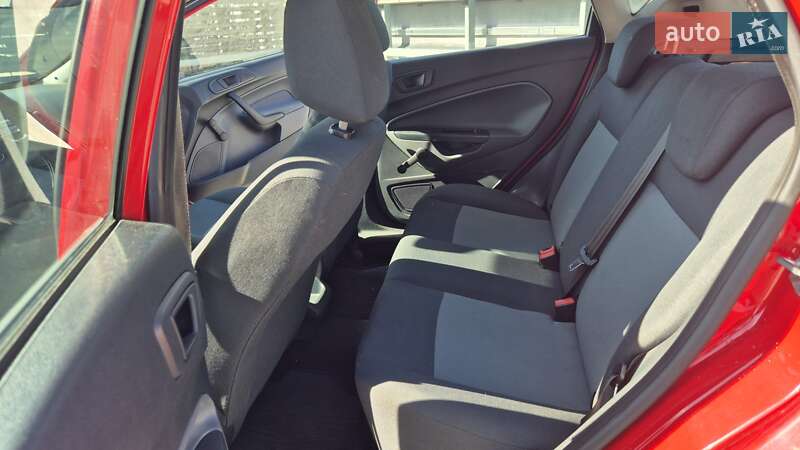 Хэтчбек Ford Fiesta 2010 в Киеве