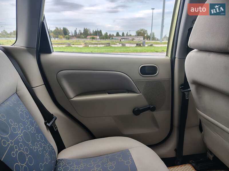 Хэтчбек Ford Fiesta 2007 в Львове