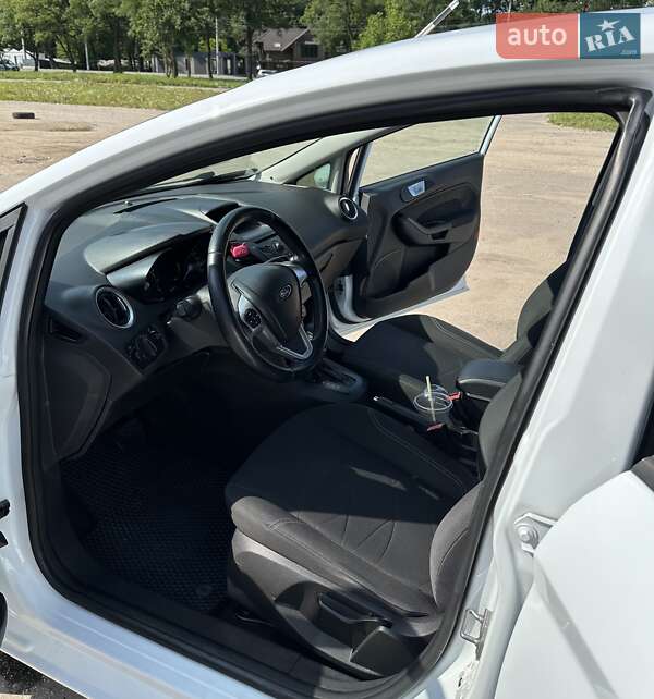 Хэтчбек Ford Fiesta 2013 в Доманевке