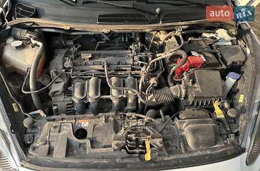 Хэтчбек Ford Fiesta 2013 в 