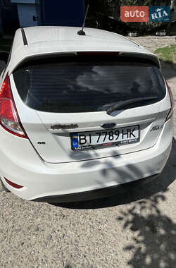 Хэтчбек Ford Fiesta 2018 в 