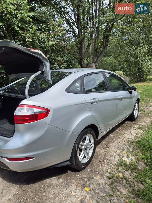 Седан Ford Fiesta 2018 в Харькове
