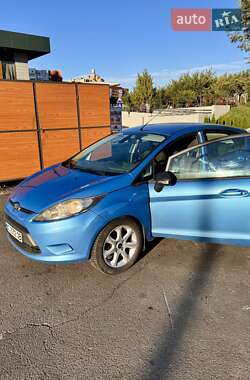 Хэтчбек Ford Fiesta 2011 в Львове