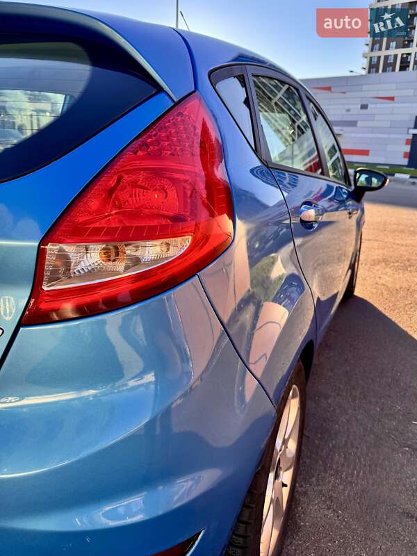 Хэтчбек Ford Fiesta 2011 в Львове