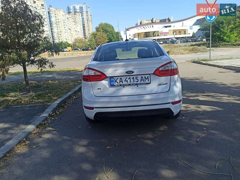 Седан Ford Fiesta 2017 в Киеве фото 5 Седан Ford Fiesta 2017 в Киеве