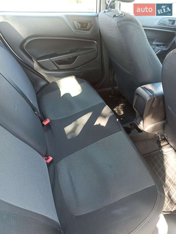 Седан Ford Fiesta 2017 в Киеве фото 11 Седан Ford Fiesta 2017 в Киеве