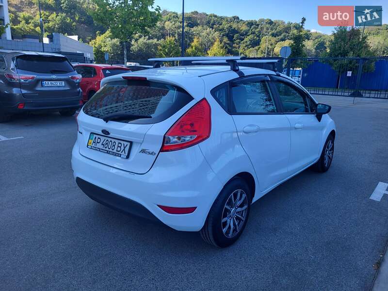 Хетчбек Ford Fiesta 2010 в Києві фото 5 Хетчбек Ford Fiesta 2010 в Києві