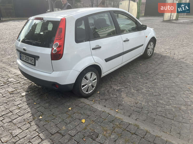 Хетчбек Ford Fiesta 2006 в Хмельницькому