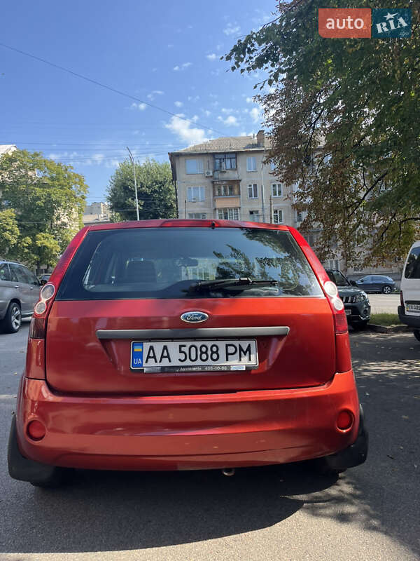 Хэтчбек Ford Fiesta 2006 в Киеве