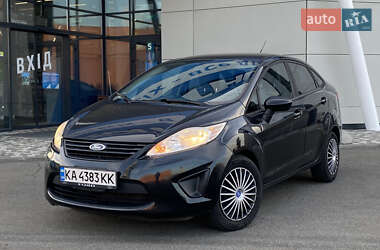 Седан Ford Fiesta 2013 в Киеве