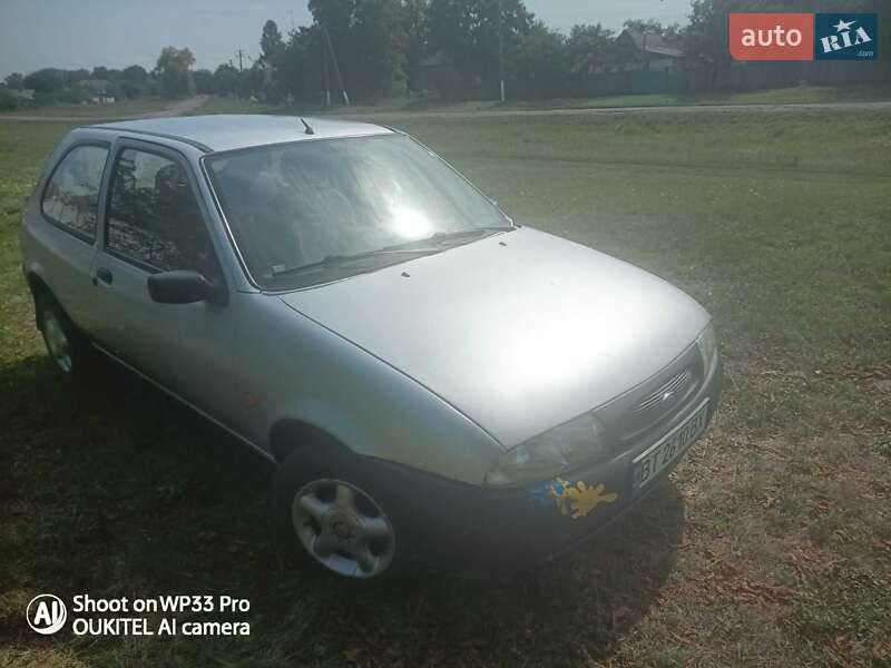 Хэтчбек Ford Fiesta 1997 в Валках