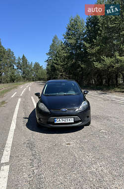 Хэтчбек Ford Fiesta 2010 в 