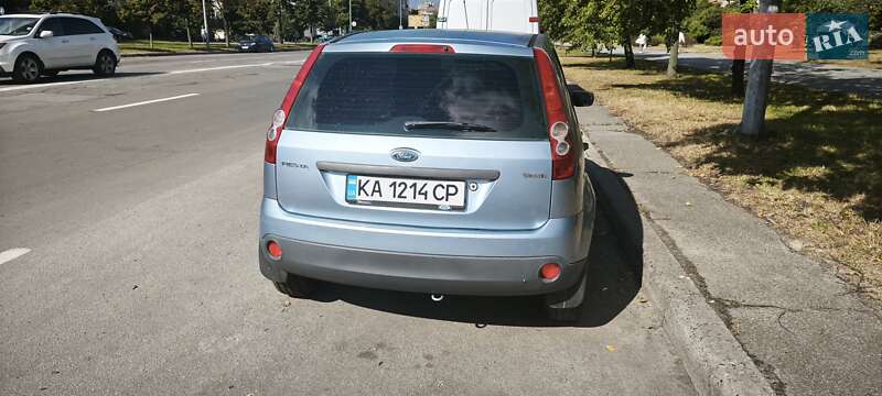 Хэтчбек Ford Fiesta 2006 в Киеве