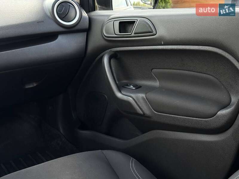 Хэтчбек Ford Fiesta 2018 в Ровно фото 32 Хэтчбек Ford Fiesta 2018 в Ровно