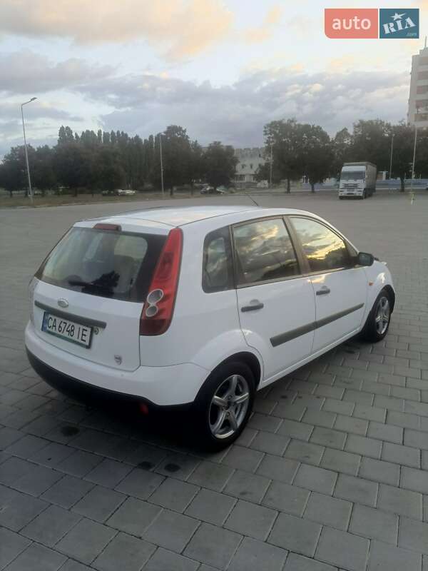 Хэтчбек Ford Fiesta 2007 в Черкассах