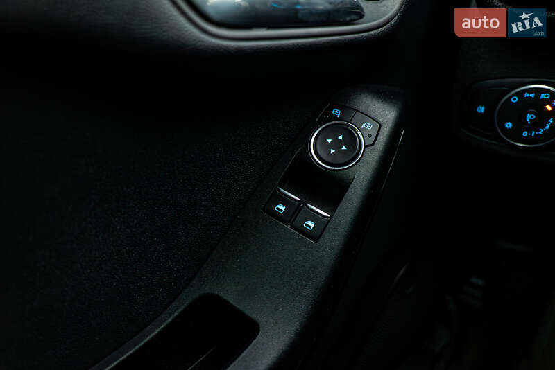 Хэтчбек Ford Fiesta 2018 в Киеве фото 16 Хэтчбек Ford Fiesta 2018 в Киеве