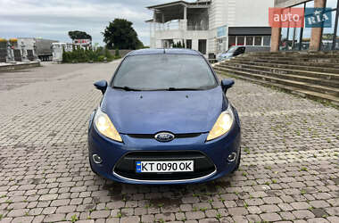 Хэтчбек Ford Fiesta 2009 в 
