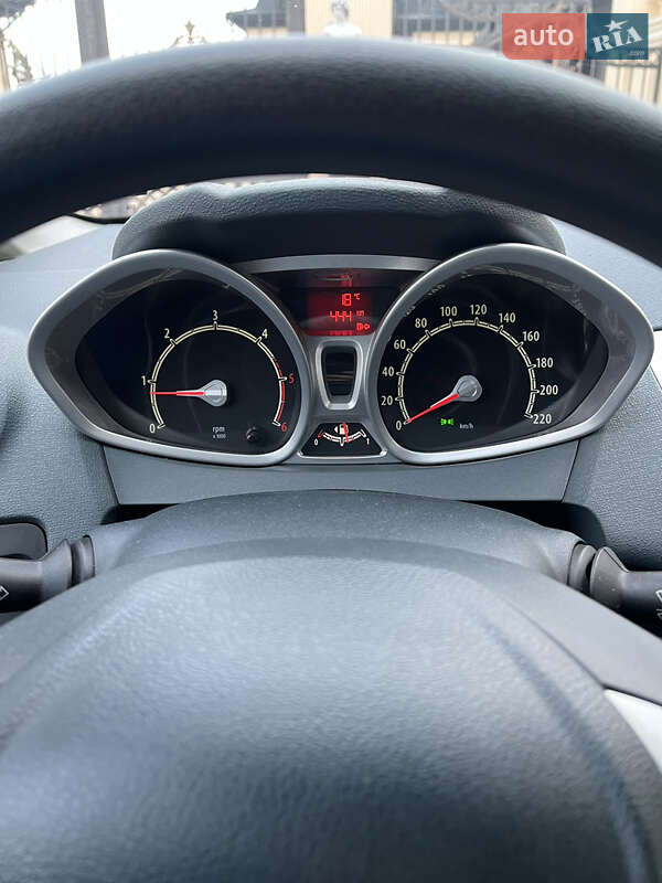 Хетчбек Ford Fiesta 2009 в Снятині