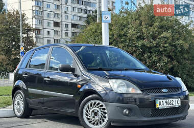 Хэтчбек Ford Fiesta 2008 в Киеве