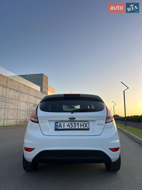Хэтчбек Ford Fiesta 2014 в Киеве фото 10 Хэтчбек Ford Fiesta 2014 в Киеве