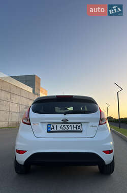 Хэтчбек Ford Fiesta 2014 в 