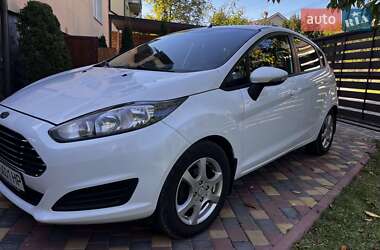 Хэтчбек Ford Fiesta 2013 в 