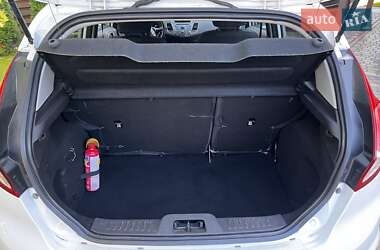 Хэтчбек Ford Fiesta 2013 в 