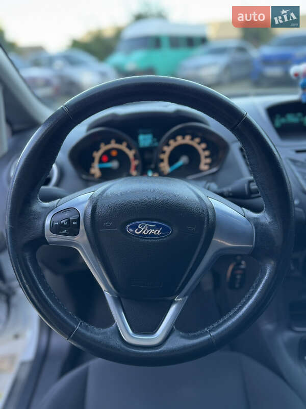 Хэтчбек Ford Fiesta 2014 в Борисполе