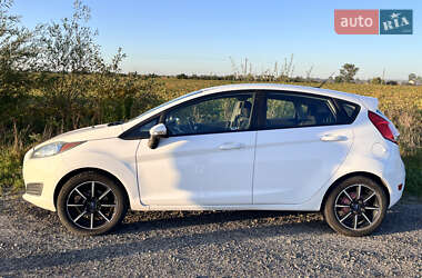 Хэтчбек Ford Fiesta 2015 в 