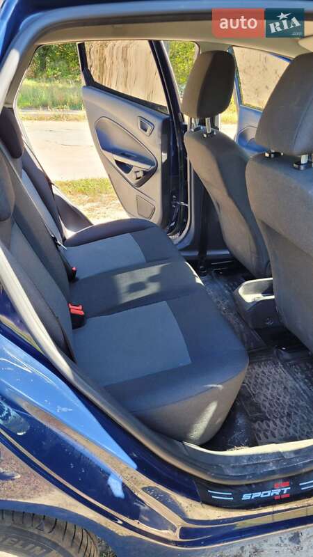 Хетчбек Ford Fiesta 2013 в Шостці