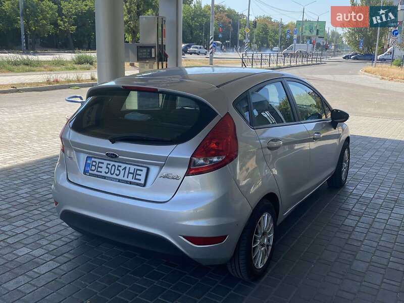 Хэтчбек Ford Fiesta 2012 в Николаеве