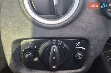 Хэтчбек Ford Fiesta 2013 в 