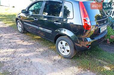 Хэтчбек Ford Fiesta 2007 в 