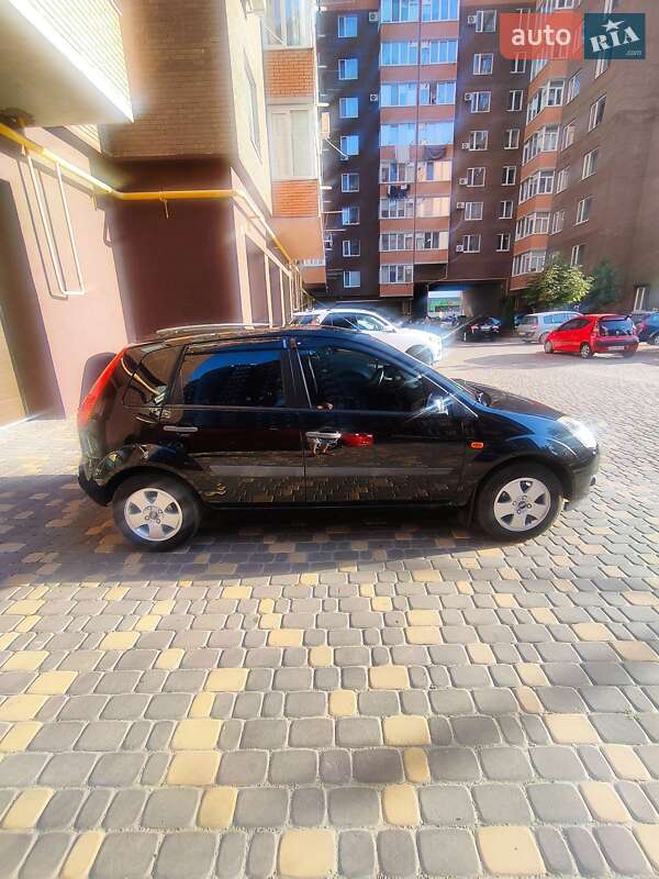 Хэтчбек Ford Fiesta 2007 в Виннице