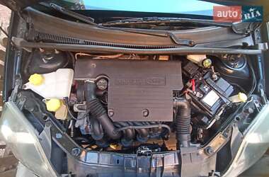 Хэтчбек Ford Fiesta 2007 в 