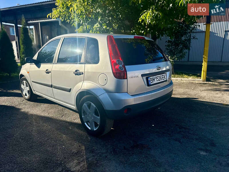 Хэтчбек Ford Fiesta 2008 в Сумах