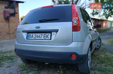 Хэтчбек Ford Fiesta 2008 в 