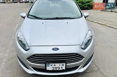 Седан Ford Fiesta 2017 в Киеве