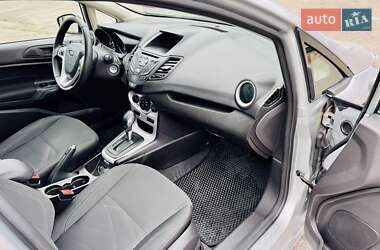 Седан Ford Fiesta 2017 в 