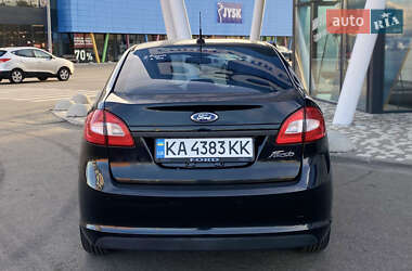Седан Ford Fiesta 2013 в 