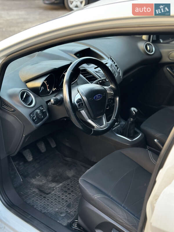 Хэтчбек Ford Fiesta 2014 в Запорожье фото 9 Хэтчбек Ford Fiesta 2014 в Запорожье